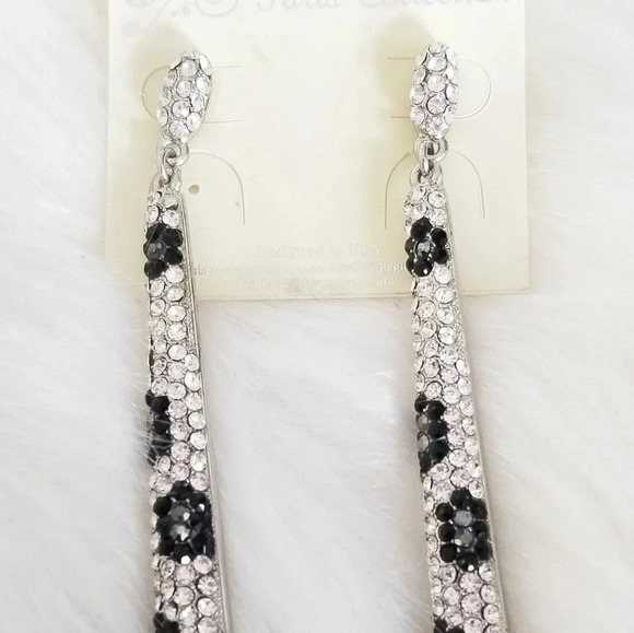 Leapord earrings - Picture 3 of 3